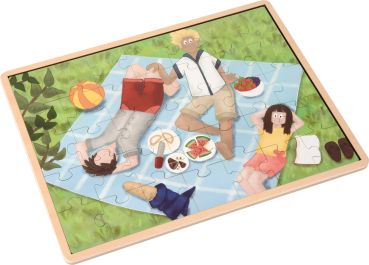 Puzzle Picnic He and He Family