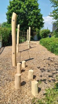 Low climbing facility advanced