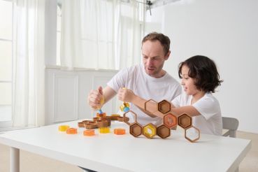 Preview: Squeezy Bee Blocks