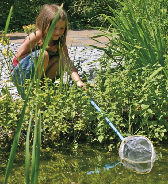 Scoop net with telescope stick