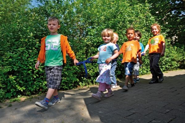 Childrens Strolling-Line