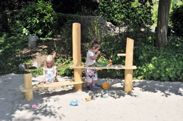 Outdoor play kitchen Robinia