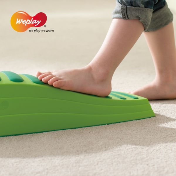 Weplay Wavy Tactile Path Green